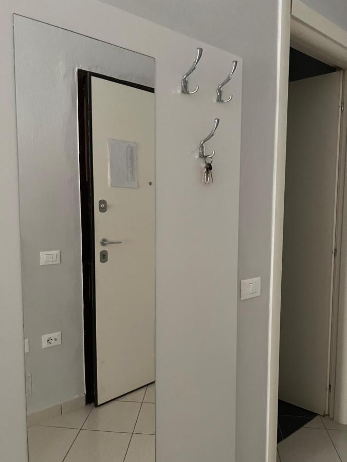 Vlorë Emi Sol Apartment מראה חיצוני תמונה