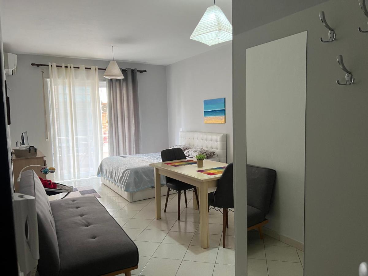 Vlorë Emi Sol Apartment מראה חיצוני תמונה