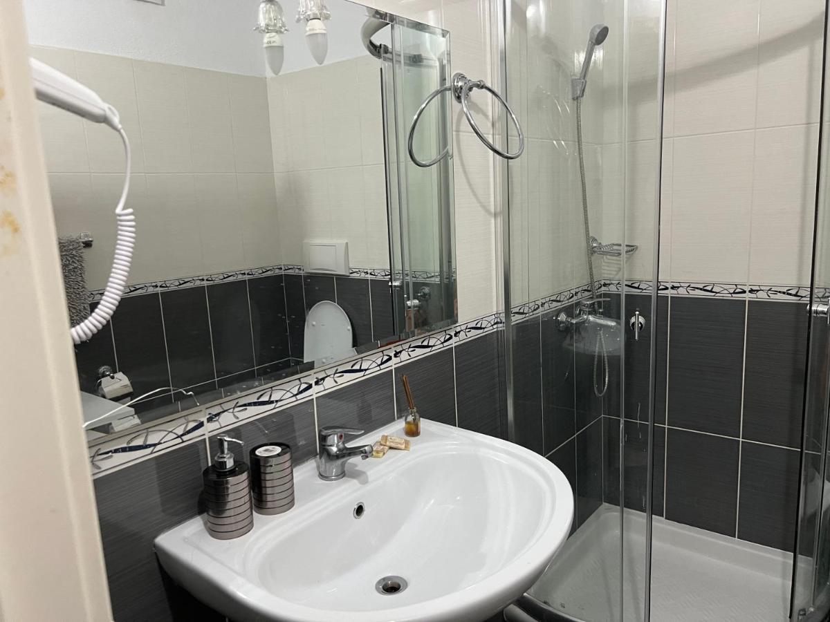 Vlorë Emi Sol Apartment מראה חיצוני תמונה