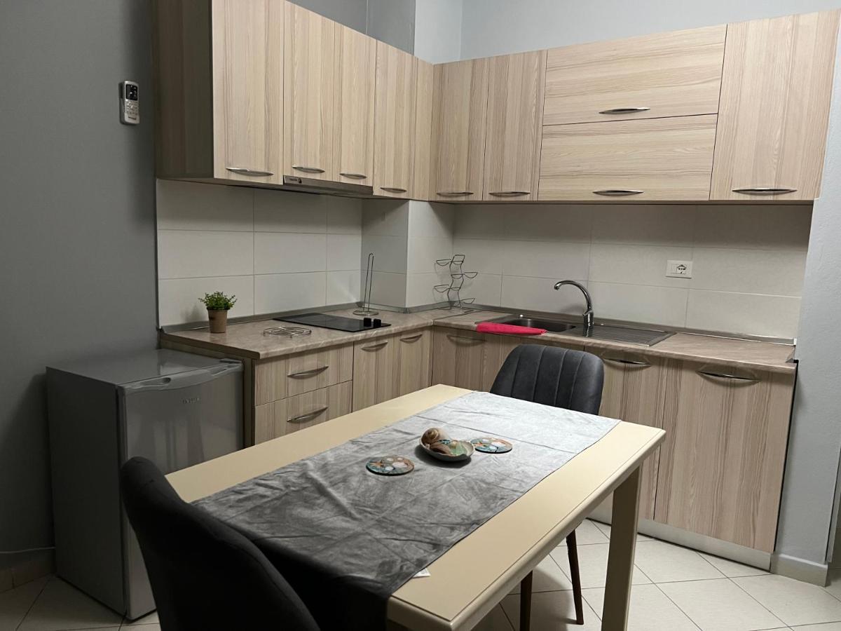 Vlorë Emi Sol Apartment מראה חיצוני תמונה